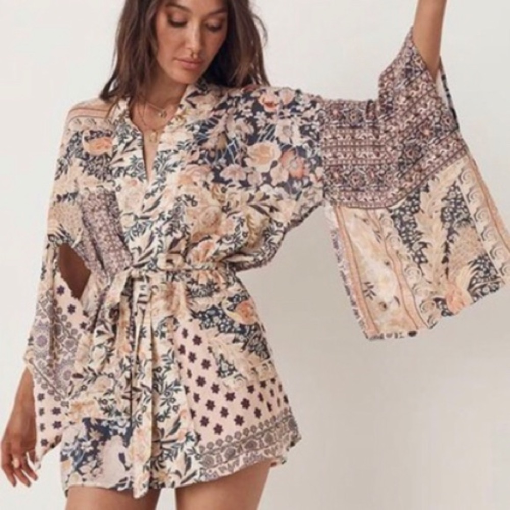 UFT, Sale: Renew Short Robe - Nightfall - Picture 5 of 11